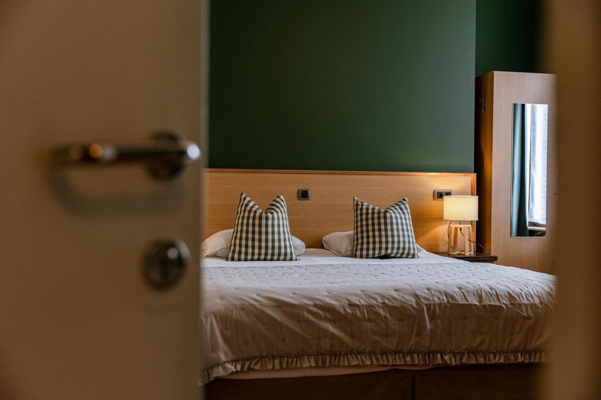 Boutique Hotel Malleberg Брюгге Экстерьер фото