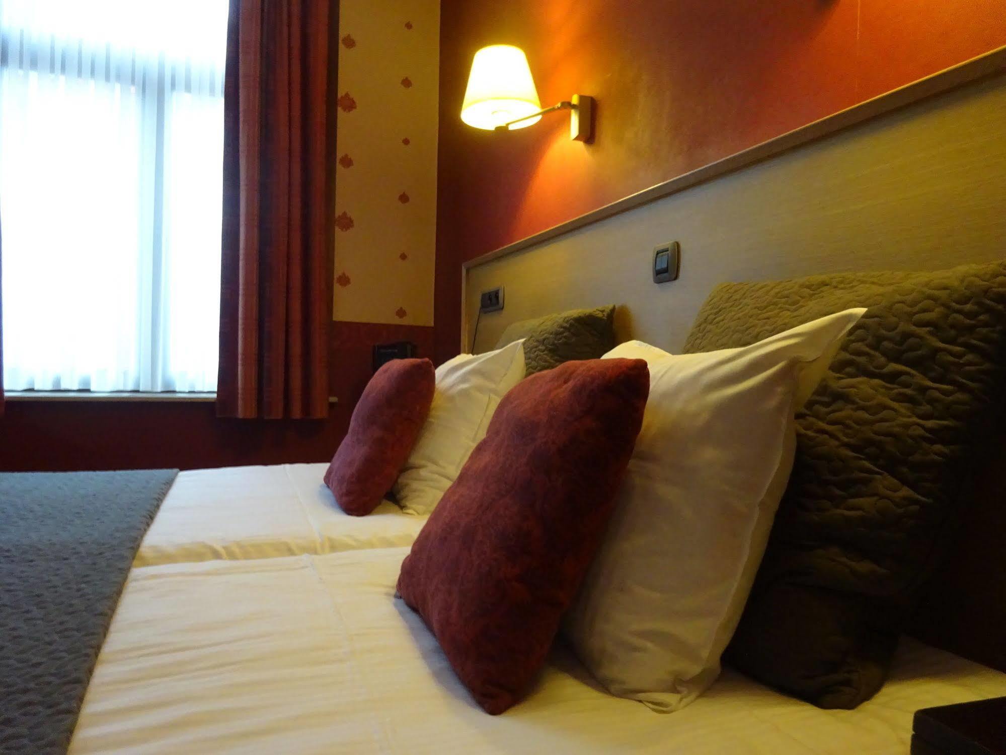 Boutique Hotel Malleberg Брюгге Экстерьер фото